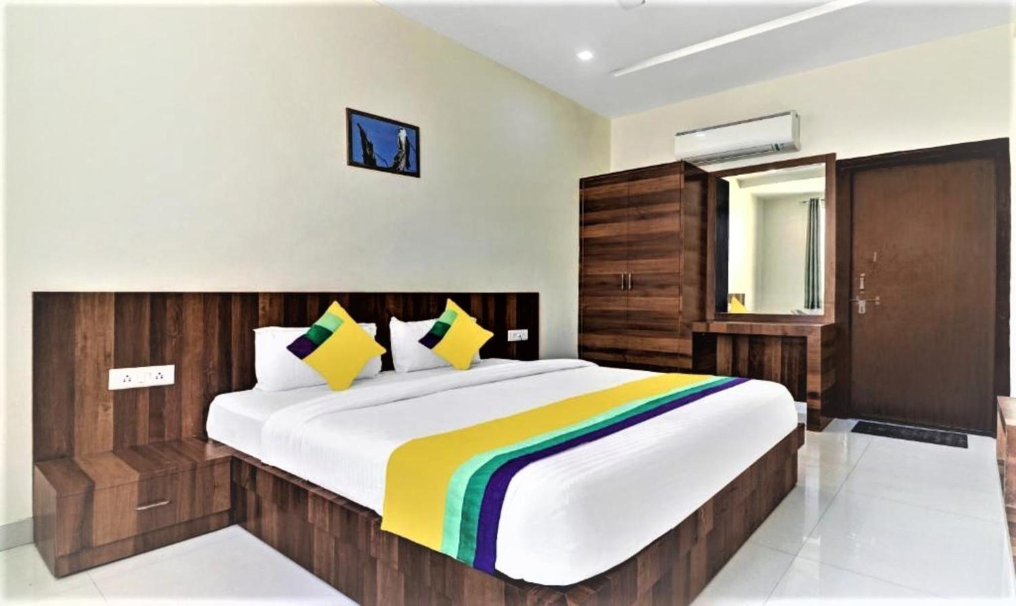 Hotel Ravi Residency Bharatpur Exterior photo